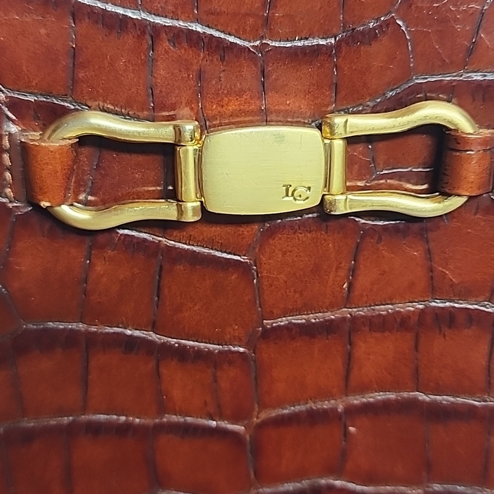 Elegant Brown Leather A Liz Claibourne Co Vintage Embossed Leather Crossbody Bag - Picture 3 of 13